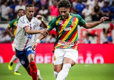 Bahia e Sampaio se enfrentaram na noite desta quinta, 23, na Arena Fonte Nova (Foto: Paulinho Santos)