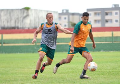 Clássico pela frente